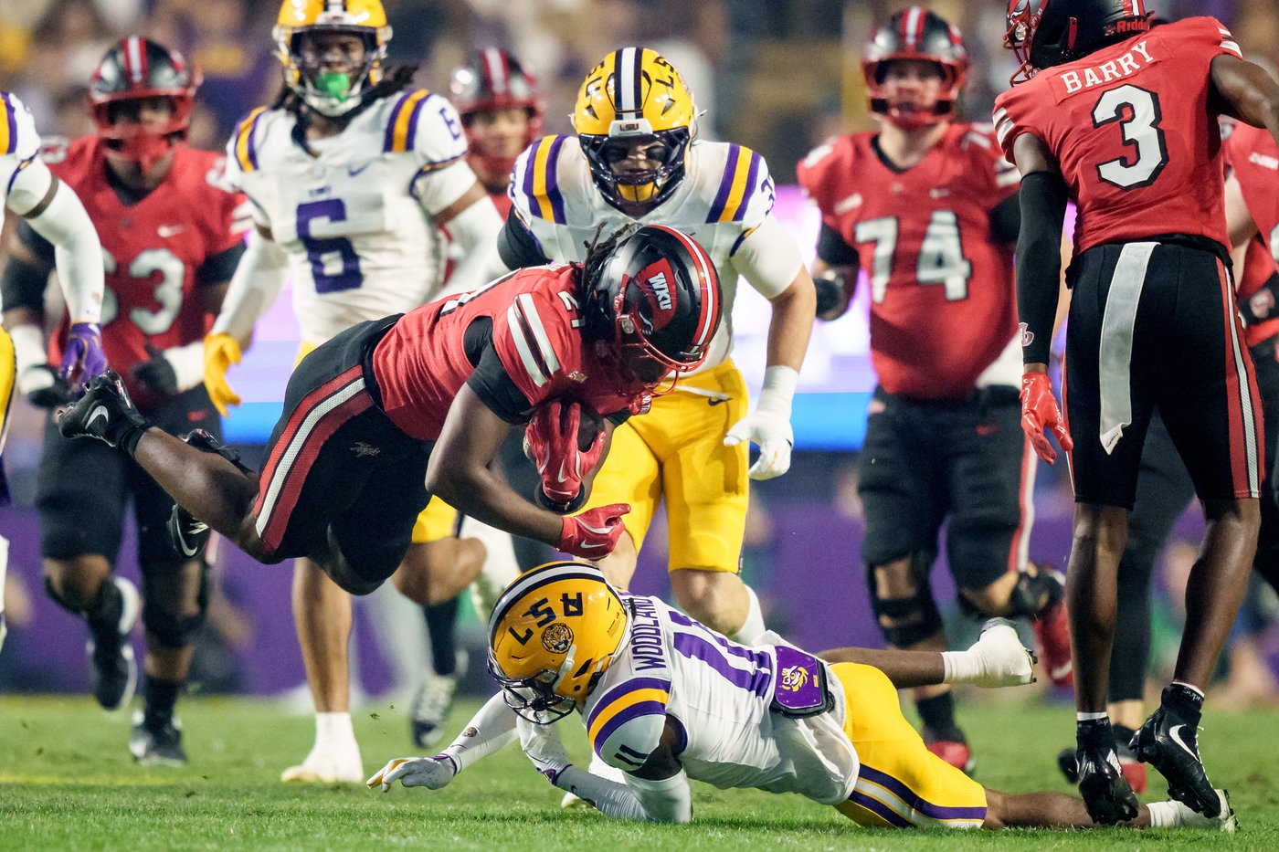 Damian Ramos kicks 2 FGs, LSU beats Western Kentucky 13-10 | iNFOnews.ca