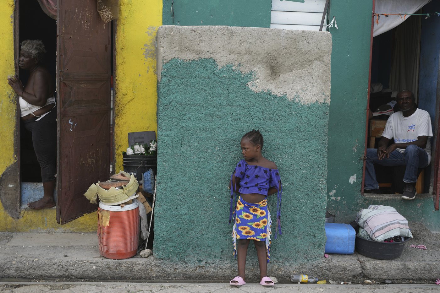 Haitians give cautious welcome to new international force approved by UN to tackle gangs | iNFOnews.ca