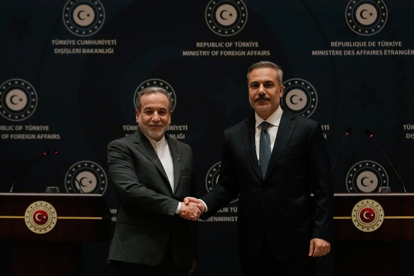 Iran is ready for talks with the US, but there are no plans yet, foreign minister says | iNFOnews.ca