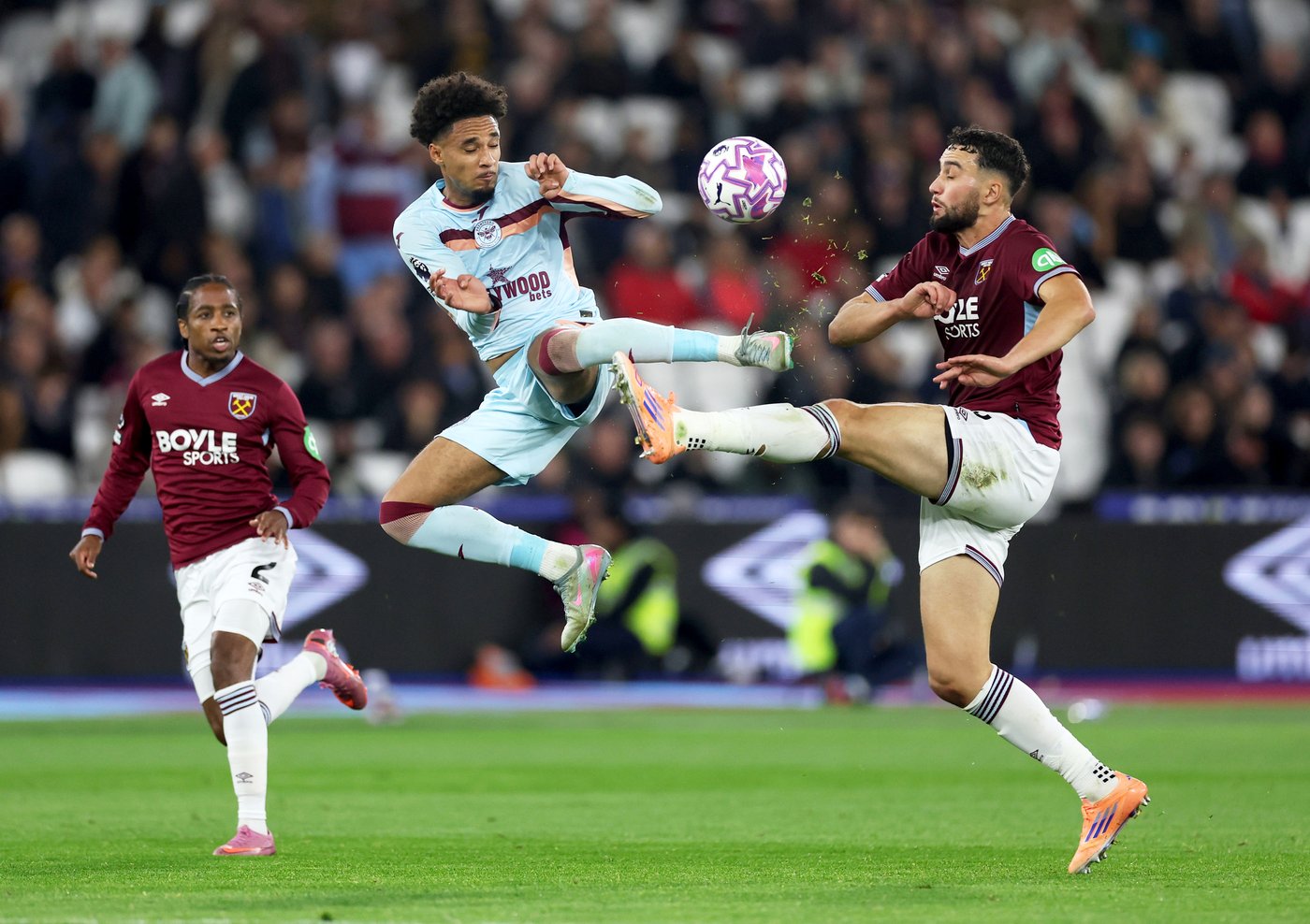 West Ham falls to another home loss with 2-0 defeat to dominant Brentford in Premier League | iNFOnews.ca West Ham falls to another home loss with 2-0 defeat to dominant Brentford in Premier League | iNFOnews.ca