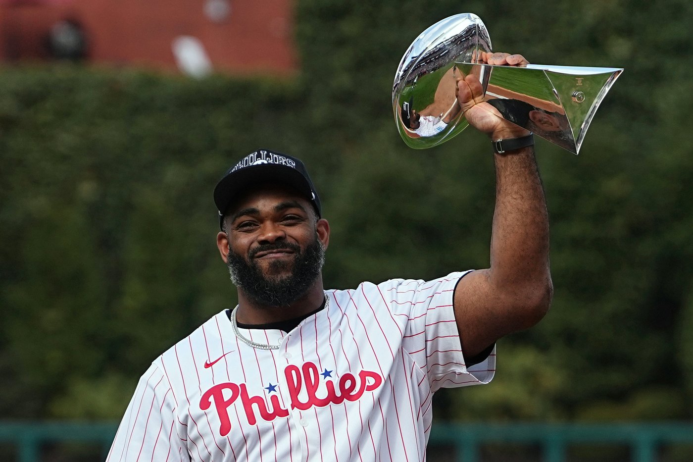 Brandon Graham is out of retirement and back with the Eagles, seeking a 3rd Super Bowl | iNFOnews.ca Brandon Graham is out of retirement and back with the Eagles, seeking a 3rd Super Bowl | iNFOnews.ca