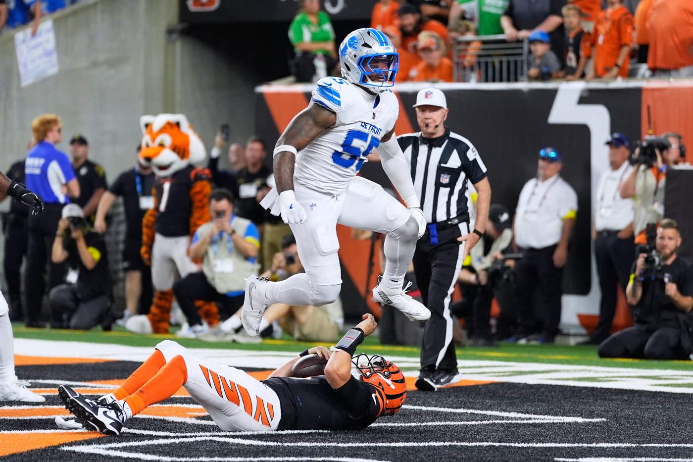 The Lions are 4-1 and coach Dan Campbell is excited about the improvements they can make | iNFOnews.ca