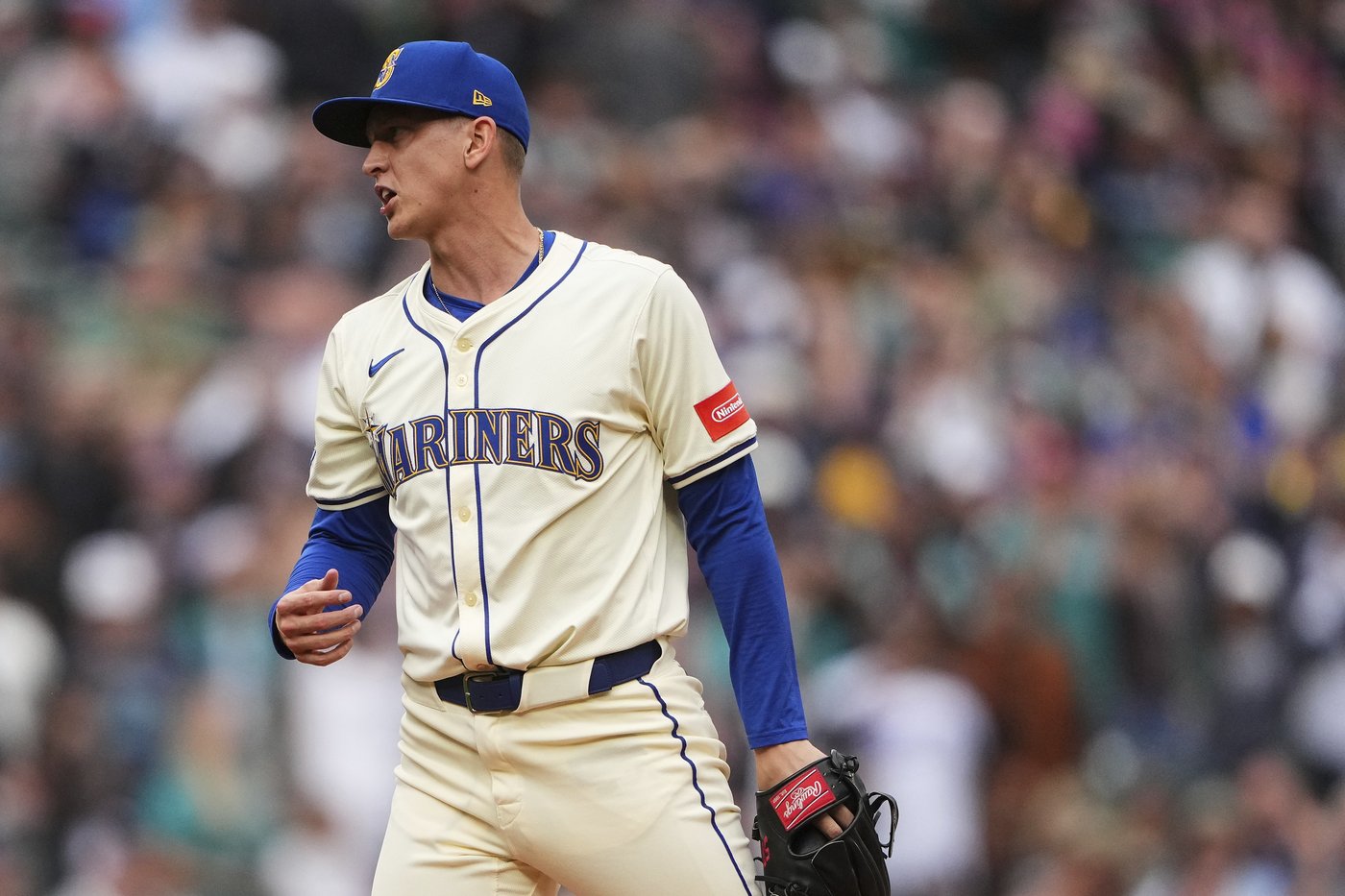 Raleigh matches Mantle, M's beat Angels, take sole possession of AL West lead with 9th win in row | iNFOnews.ca