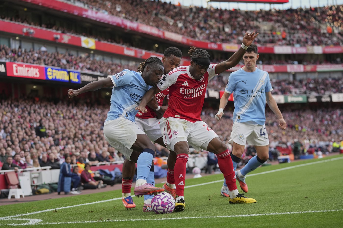 Arsenal forward Noni Madueke ruled out for weeks with injury | iNFOnews.ca