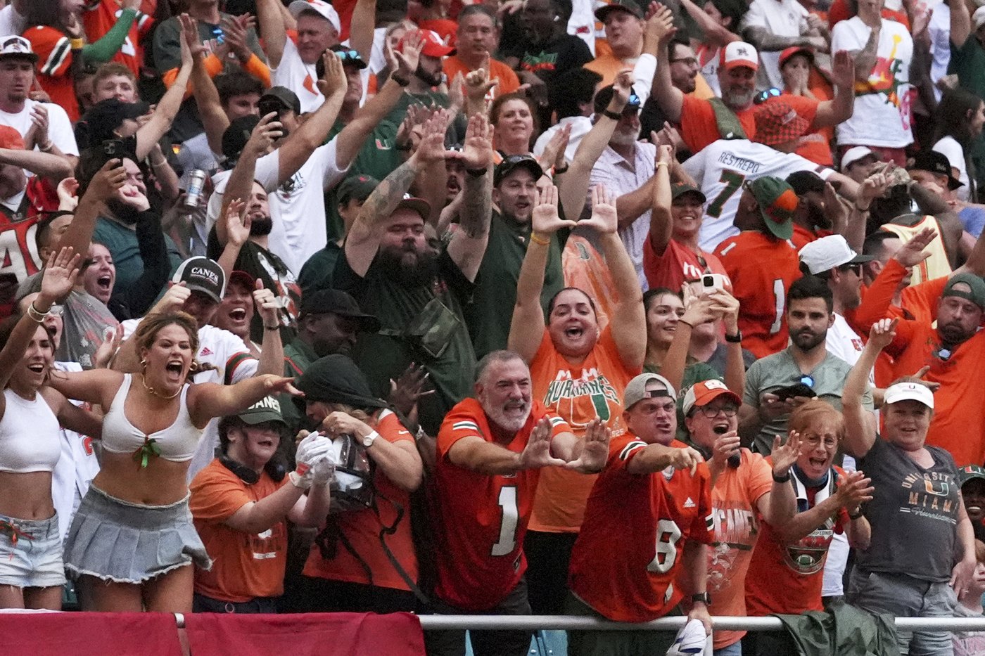 Mark Fletcher Jr. playing inspired ball for unbeaten Miami about a year after father's death | iNFOnews.ca
