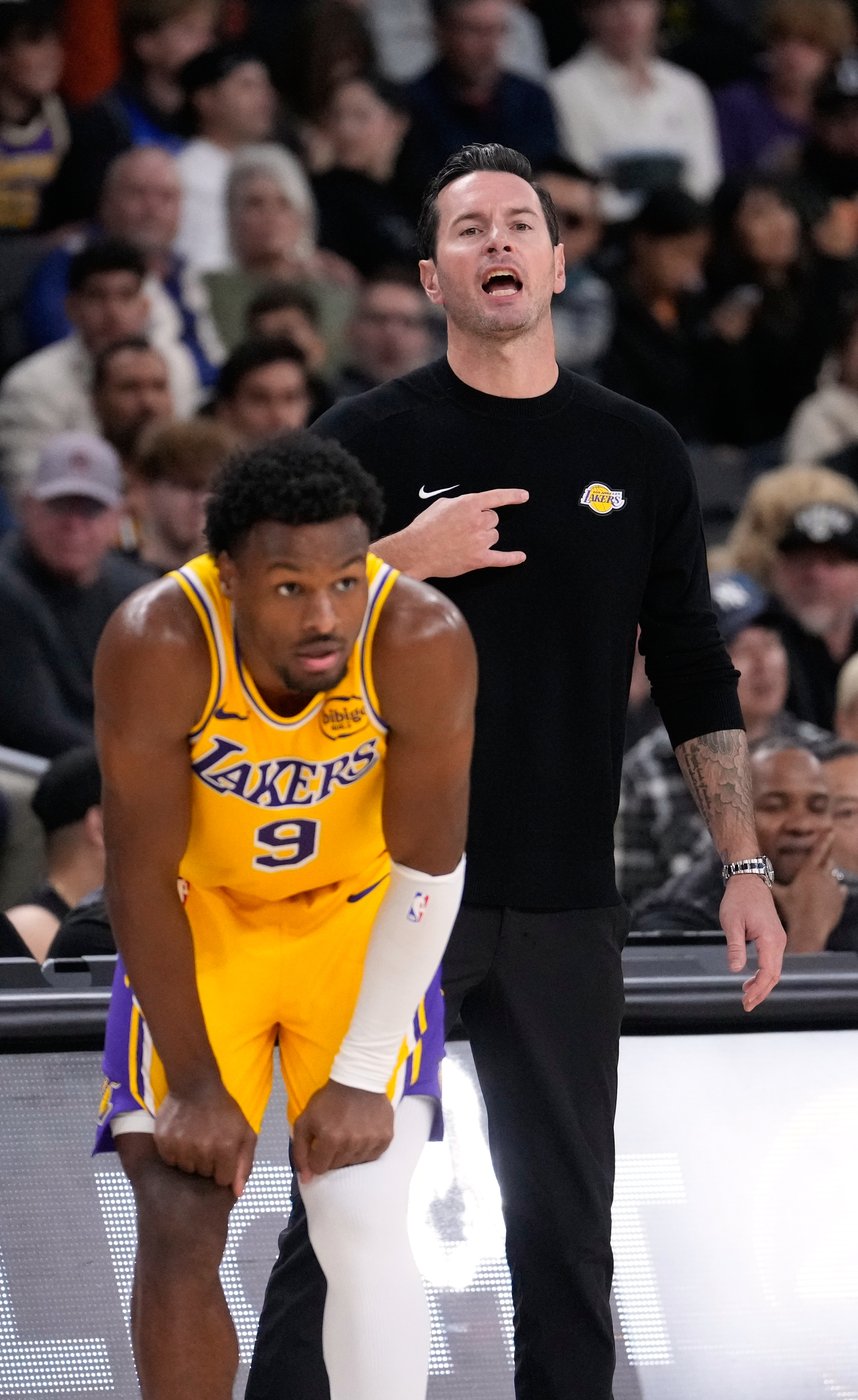 Bronny James has a rough shooting night, but makes progress in his quest to earn a role with Lakers | iNFOnews.ca