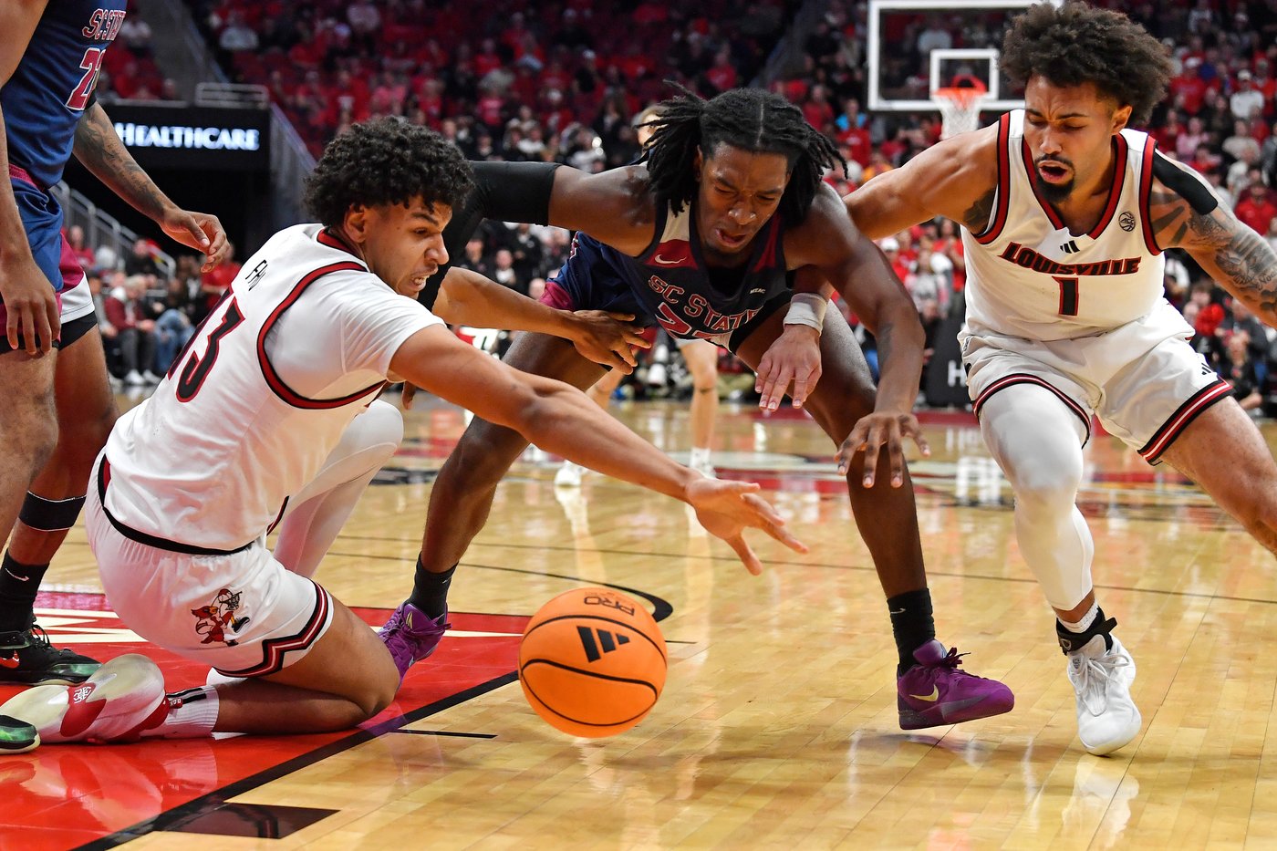 Rooths scores 20 as No. 11 Louisville scorches South Carolina State, 104-45 | iNFOnews.ca