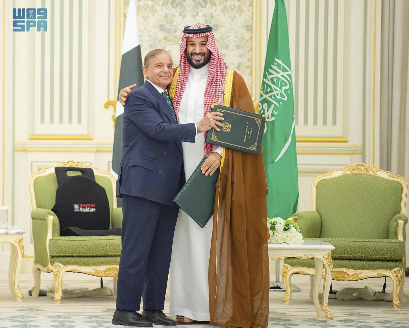 Pakistan says its nuclear program can be made available to Saudi Arabia under defense pact | iNFOnews.ca