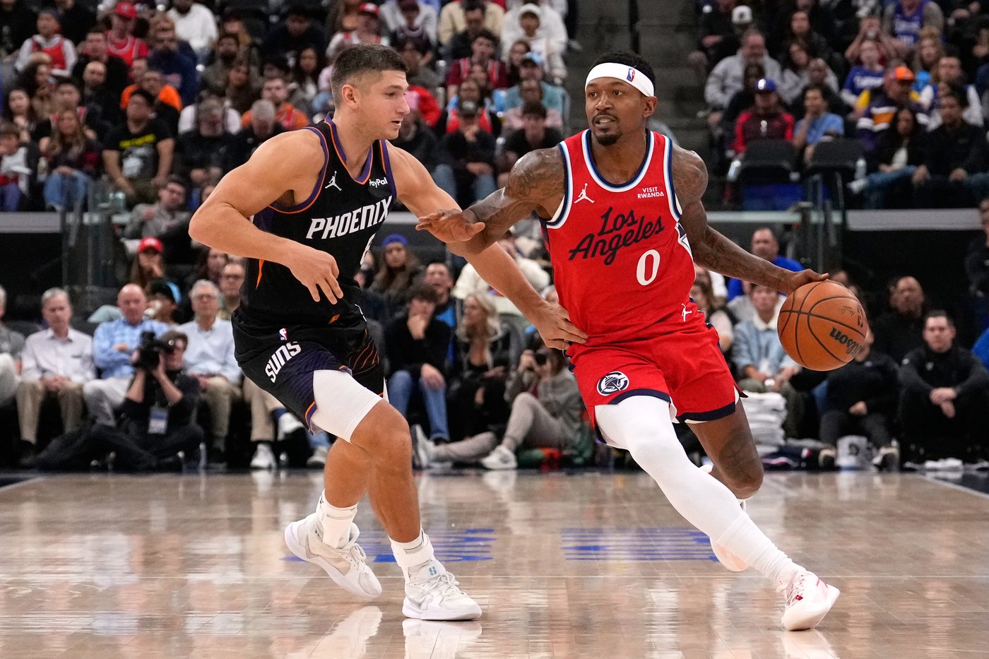 Clippers' Bradley Beal out for the season with hip fracture, will have surgery | iNFOnews.ca Clippers' Bradley Beal out for the season with hip fracture, will have surgery | iNFOnews.ca