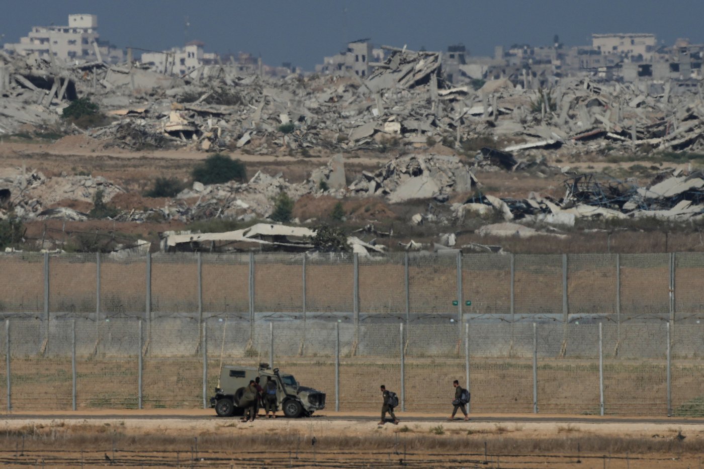 Israeli troops kill at least 31 Palestinians in Gaza as Trump peace proposal raises questions | iNFOnews.ca