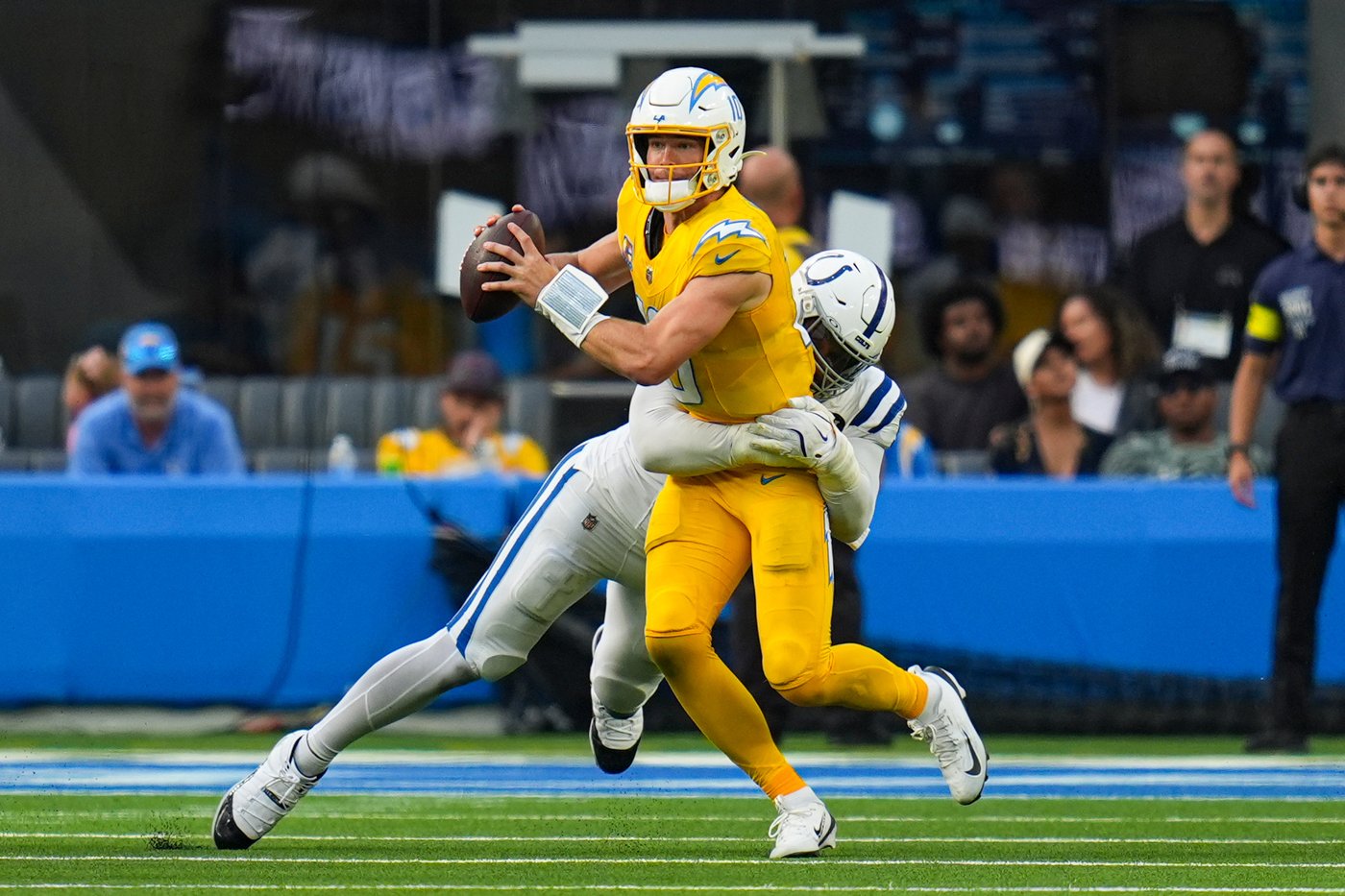 Slipping Chargers see just how high bar is being set in AFC in loss to Colts | iNFOnews.ca Slipping Chargers see just how high bar is being set in AFC in loss to Colts | iNFOnews.ca