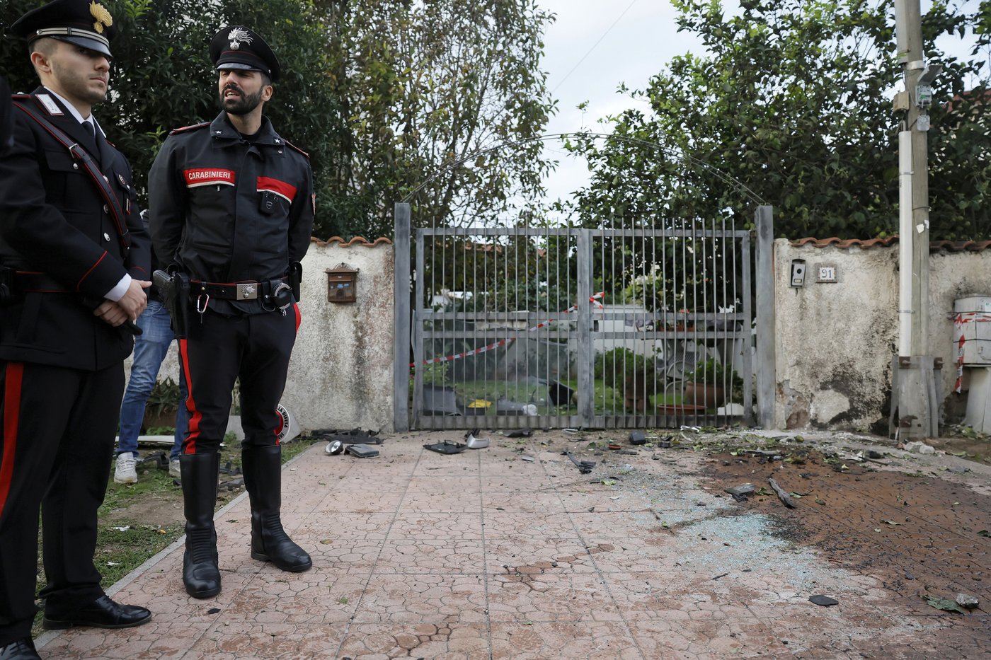 Italy's anti-Mafia police investigate after a journalist's car explodes | iNFOnews.ca Italy's anti-Mafia police investigate after a journalist's car explodes | iNFOnews.ca