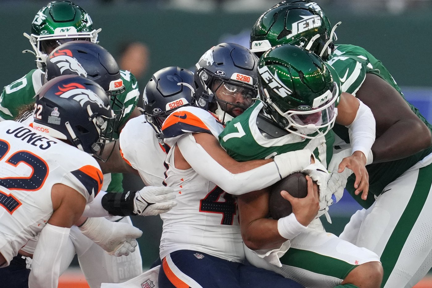 Another No. 1 pick QB, another fired coach: Titans' Brian Callahan out after six games | iNFOnews.ca