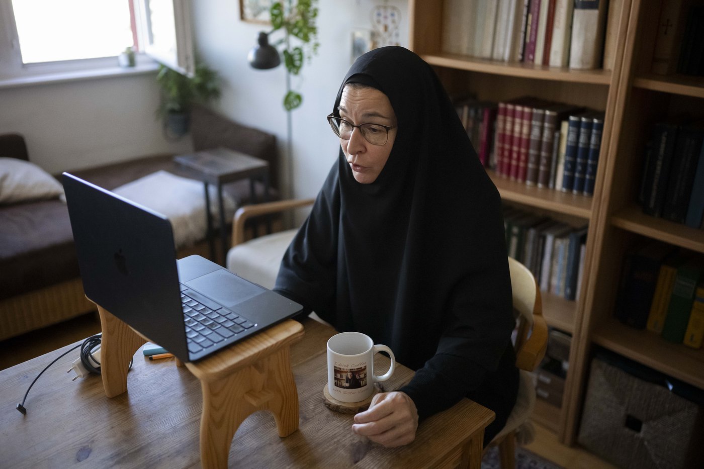 A US Orthodox influencer spoke against Russia's war. Then she was ousted as a nun | iNFOnews.ca