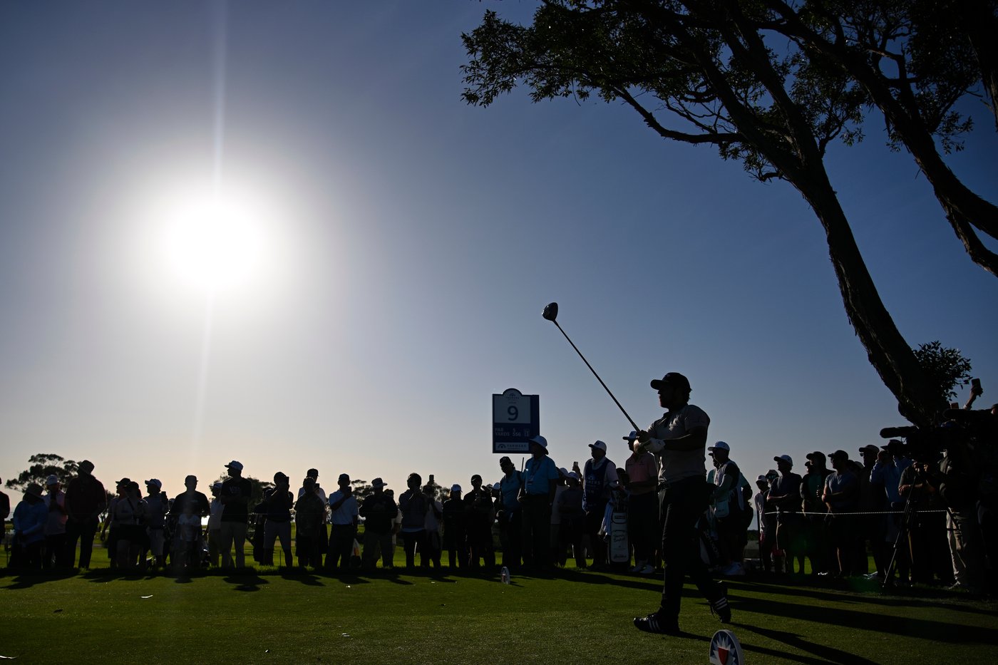 Justin Rose breaks his 36-hole record at Torrey Pines. Brooks Koepka makes it to the weekend | iNFOnews.ca