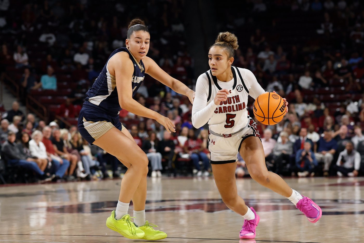 Edwards, Latson lead No. 2 South Carolina for most points under Staley in 121-49 romp over Queens | iNFOnews.ca