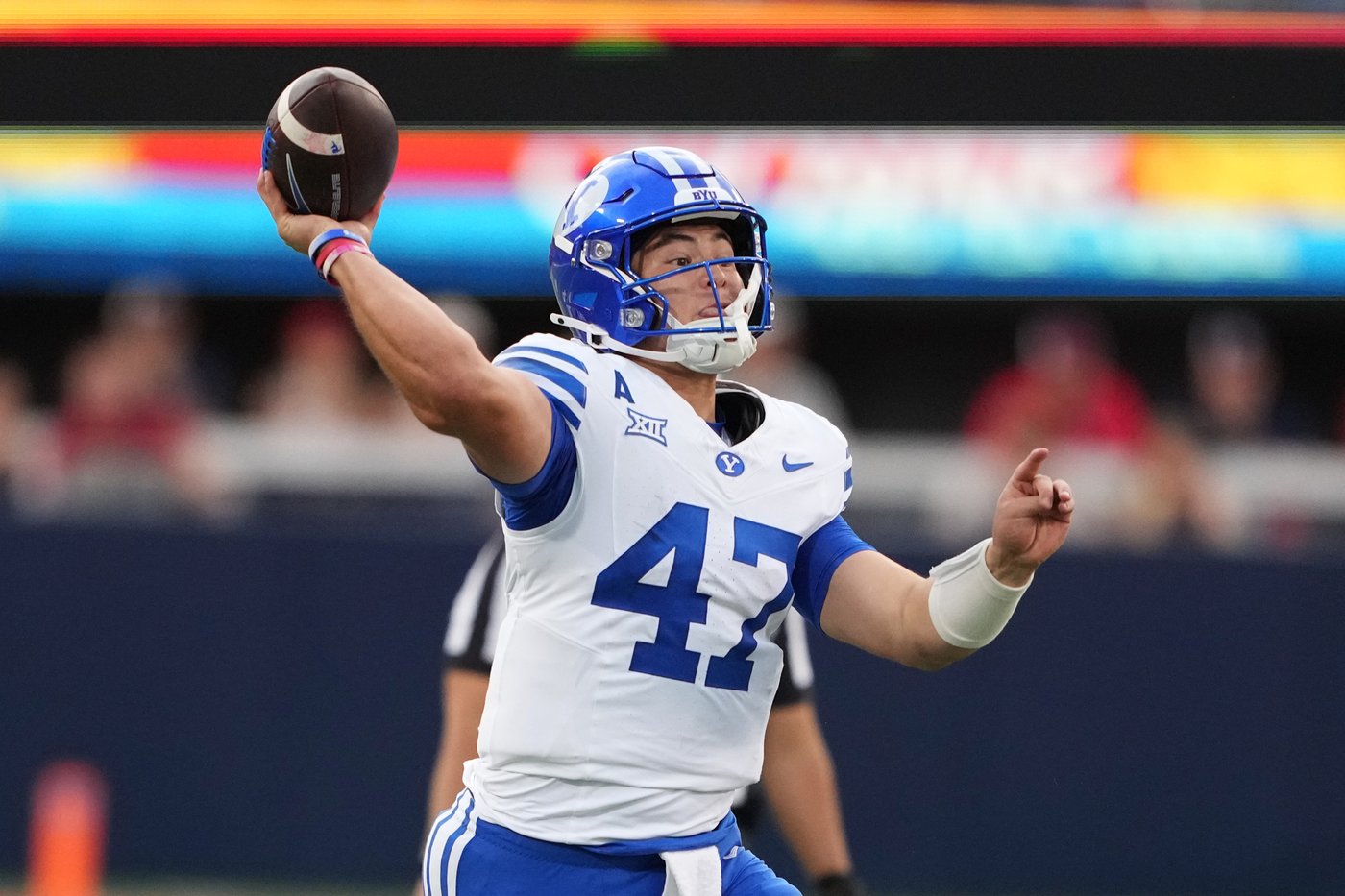 No. 18 BYU, Arizona resumes after 75-minute weather delay due to lightning | iNFOnews.ca