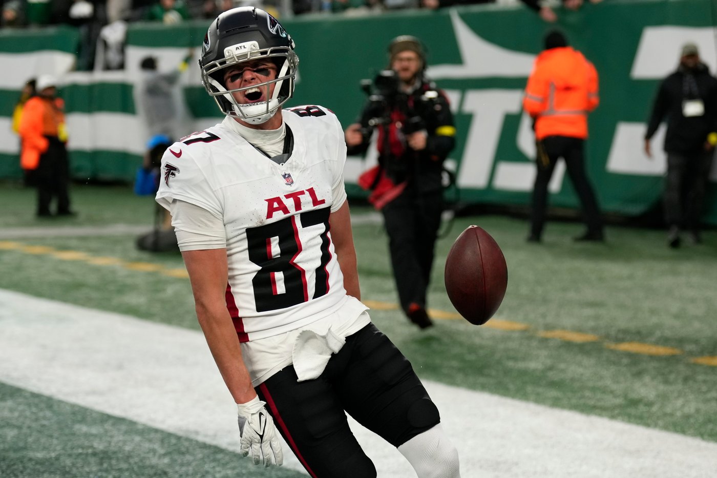 Top photos from Week 13 of the NFL season | iNFOnews.ca