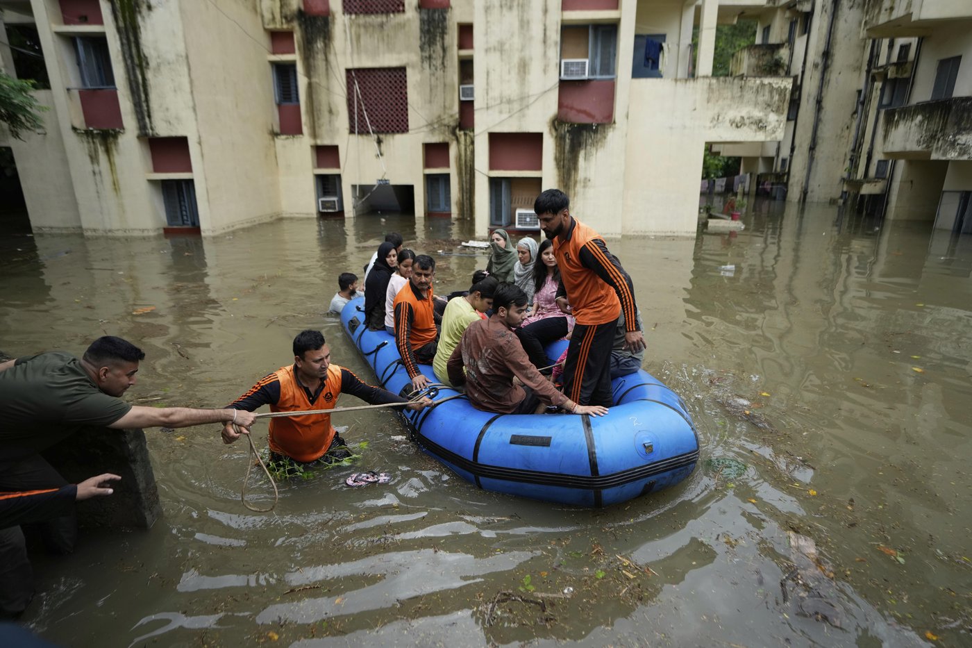Powerful rain and floods devastate northern India as experts blame climate change | iNFOnews.ca Powerful rain and floods devastate northern India as experts blame climate change | iNFOnews.ca