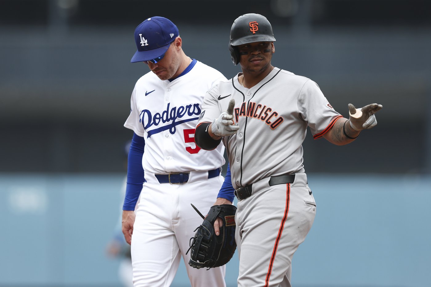 Giants jump on struggling Blake Treinen with an 8th-inning rally for a 3-1 victory over the Dodgers | iNFOnews.ca Giants jump on struggling Blake Treinen with an 8th-inning rally for a 3-1 victory over the Dodgers | iNFOnews.ca