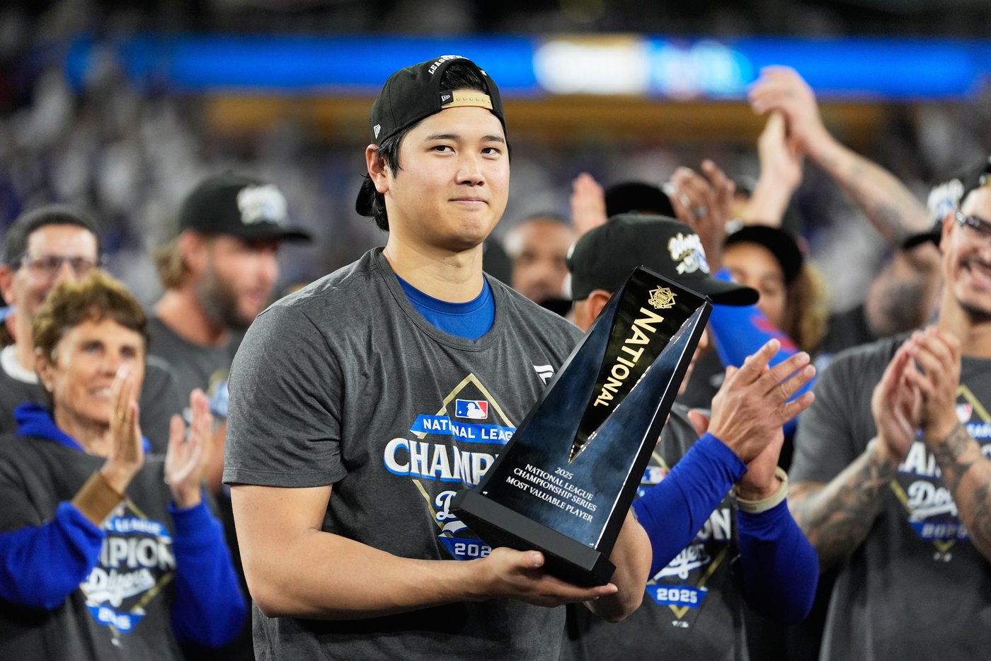 Ohtani puts on 2-way Sho for the ages with 3 homers and 10 Ks to lead Dodgers back to World Series | iNFOnews.ca Ohtani puts on 2-way Sho for the ages with 3 homers and 10 Ks to lead Dodgers back to World Series | iNFOnews.ca