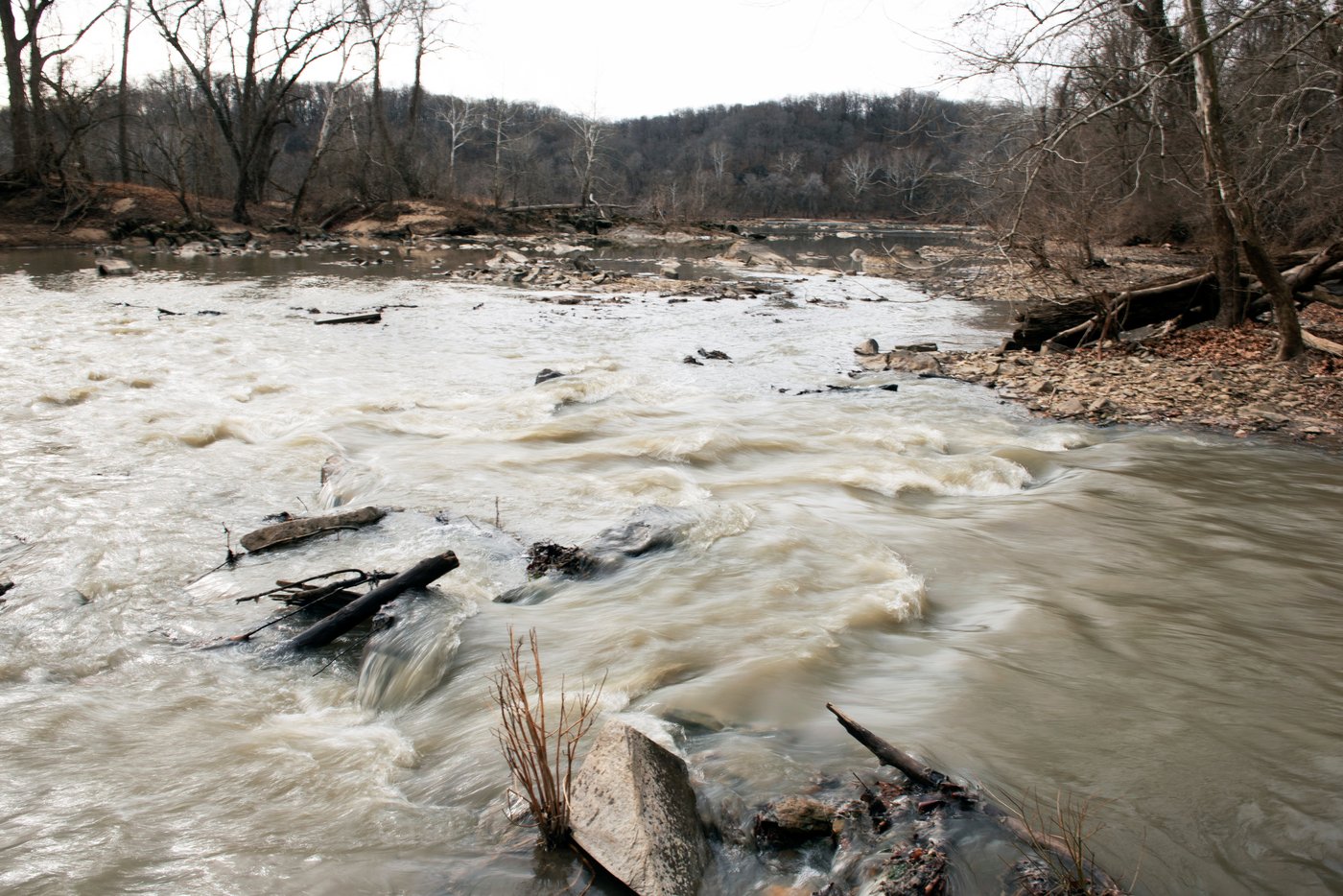 Massive sewage spill flowing into Potomac River upstream from Washington | iNFOnews.ca