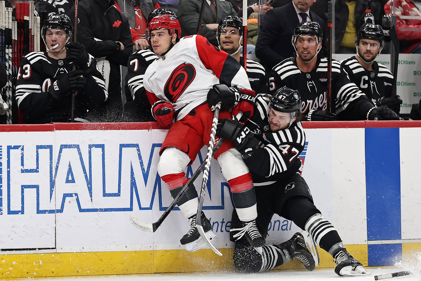 Svechnikov has a hat trick to lead Hurricanes to 4-1 win over Devils | iNFOnews.ca