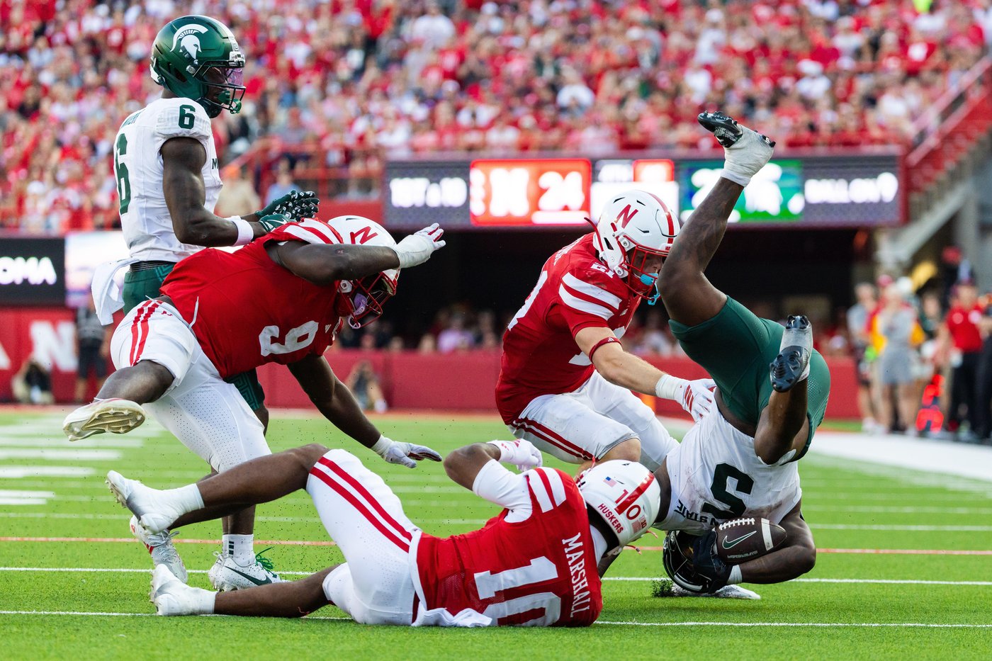 No. 3 Indiana tries to ignore the noise by focusing on Michigan State and the Old Brass Spittoon | iNFOnews.ca No. 3 Indiana tries to ignore the noise by focusing on Michigan State and the Old Brass Spittoon | iNFOnews.ca
