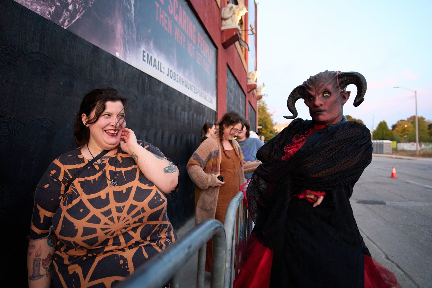 Scary season: Performers at Michigan haunted house learn tricks of the terrifying trade | iNFOnews.ca