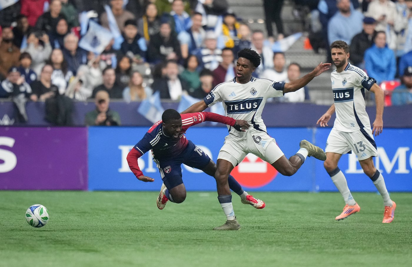 Muller scores, Vancouver Whitecaps open MLS playoffs with 3-0 victory over FC Dallas | iNFOnews.ca Muller scores, Vancouver Whitecaps open MLS playoffs with 3-0 victory over FC Dallas | iNFOnews.ca