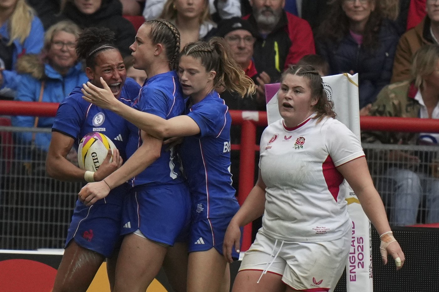 England overcomes France to face Canada in Women's Rugby World Cup final | iNFOnews.ca England overcomes France to face Canada in Women's Rugby World Cup final | iNFOnews.ca