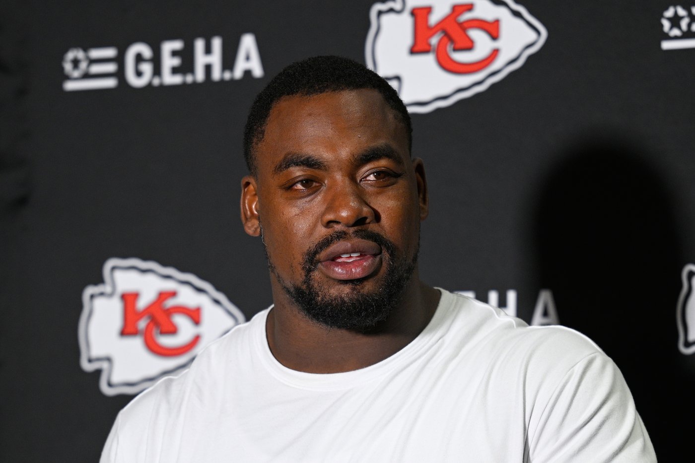 Chiefs' Chris Jones deactivates social media after costly mistake in loss to Jaguars | iNFOnews.ca