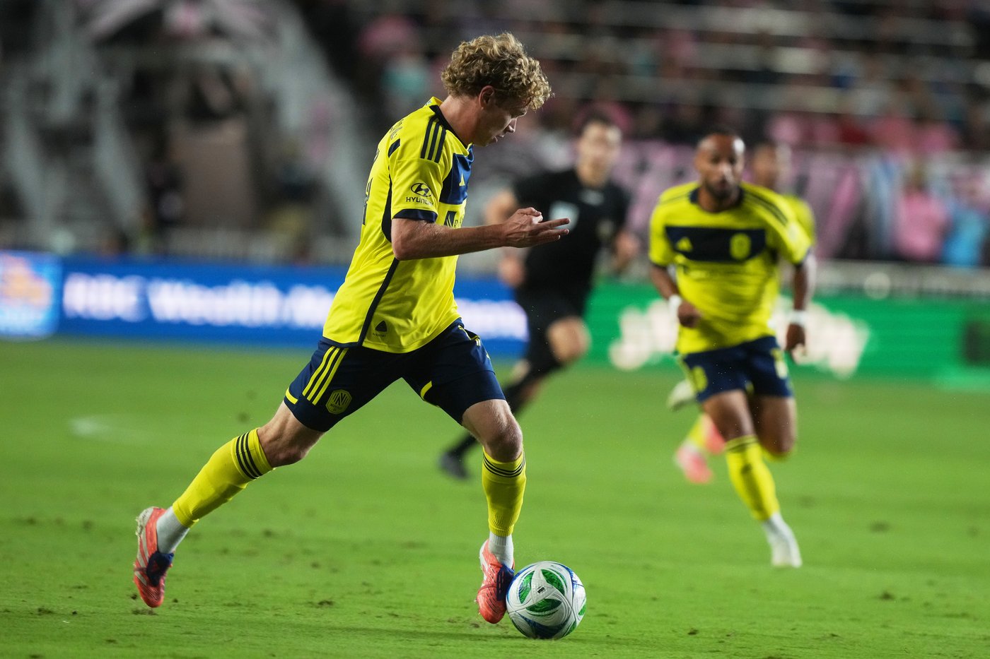 LAFC acquires Canadian international forward Shaffelburg from Nashville | iNFOnews.ca