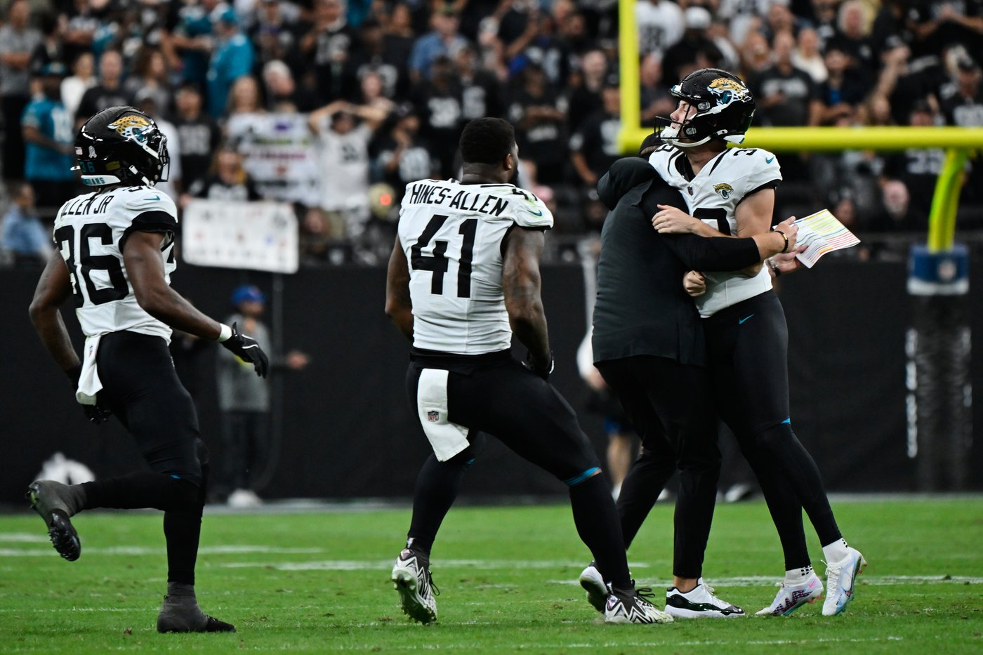 Jaguars' Cam Little kicks a 68-yard field goal to break Justin Tucker's NFL record | iNFOnews.ca