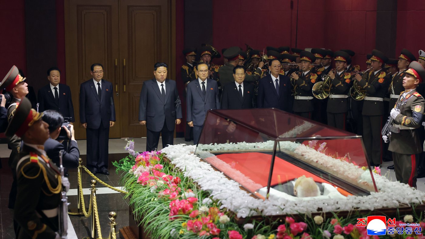 North Korea's longtime ceremonial head of state Kim Yong Nam has died | iNFOnews.ca North Korea's longtime ceremonial head of state Kim Yong Nam has died | iNFOnews.ca