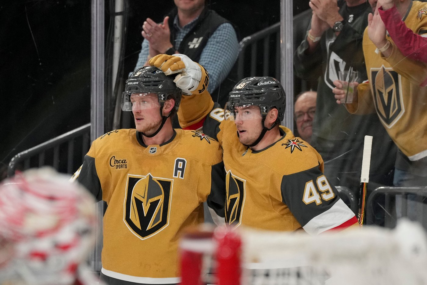 Schmid makes 24 saves, Barbashev scores in Golden Knights' 1-0 victory over Red Wings | iNFOnews.ca
