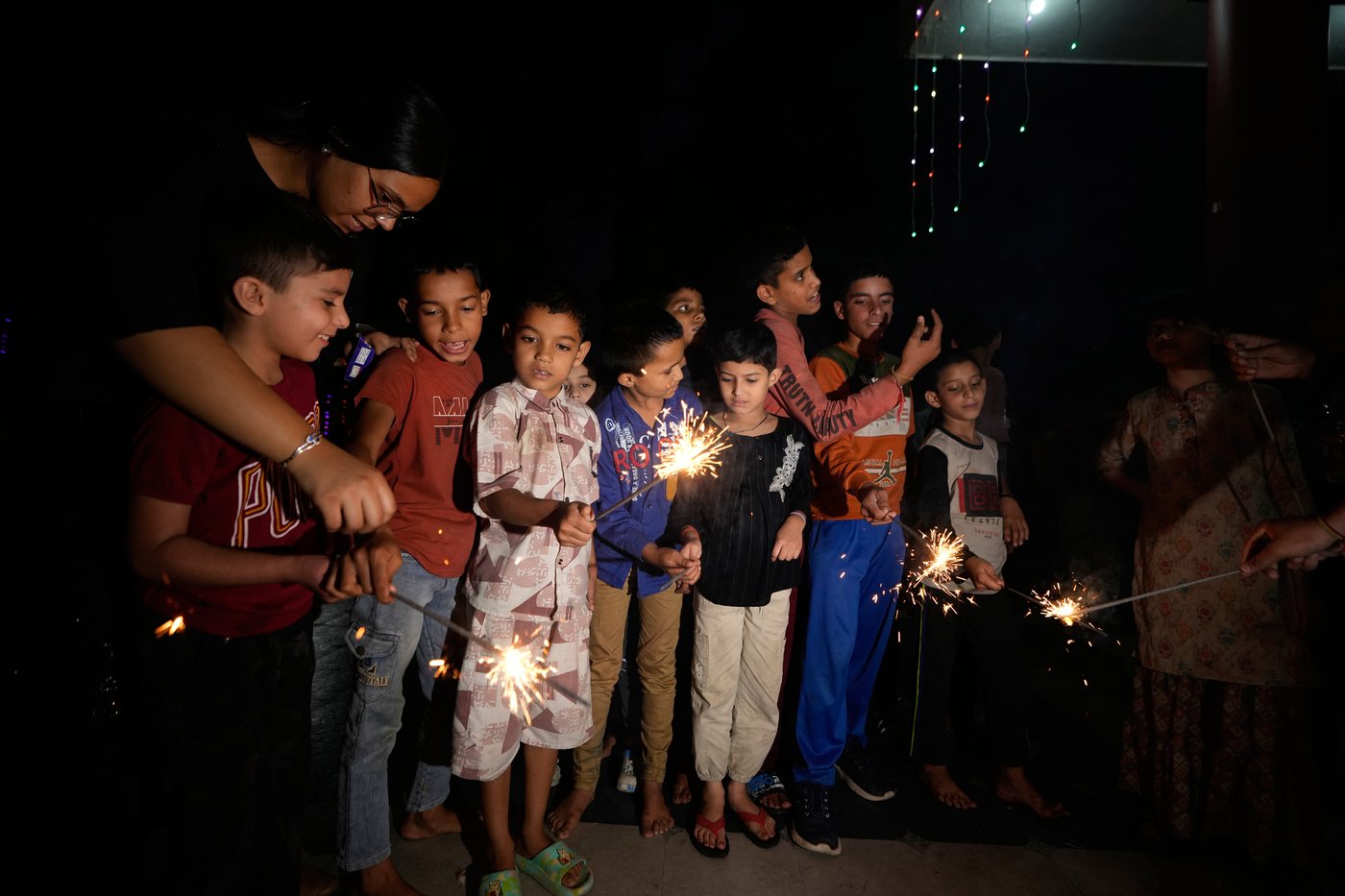 Millions of Indians celebrate Diwali, the Hindu festival of lights | iNFOnews.ca Millions of Indians celebrate Diwali, the Hindu festival of lights | iNFOnews.ca