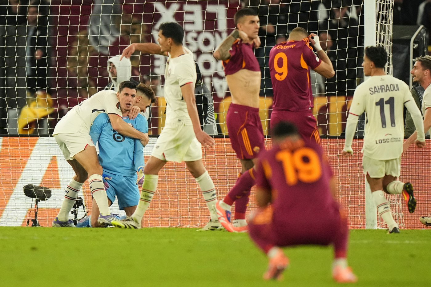 Roma misses penalty 3 times in Europa League and Celtic denied by 'baffling' VAR decision | iNFOnews.ca