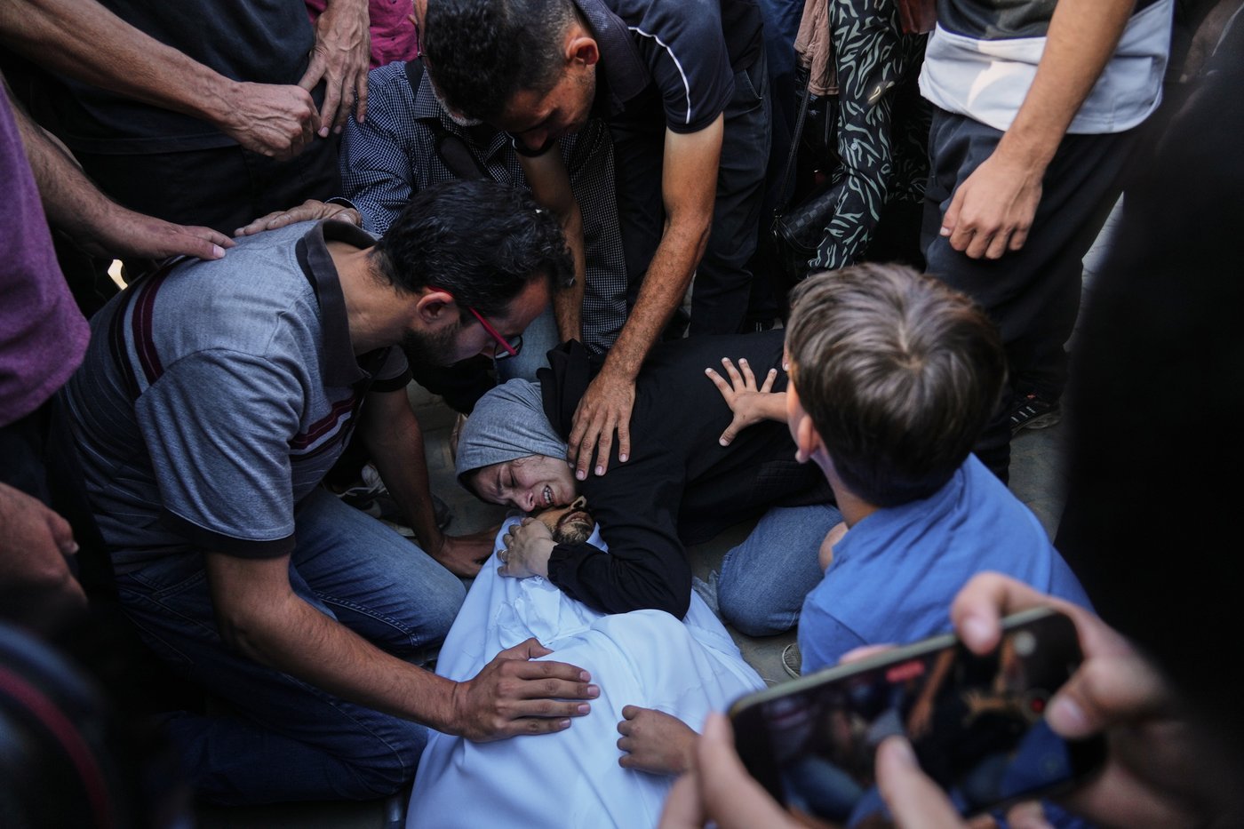 Israel orders Palestinians to leave Gaza City, saying those who stay will be considered militants | iNFOnews.ca