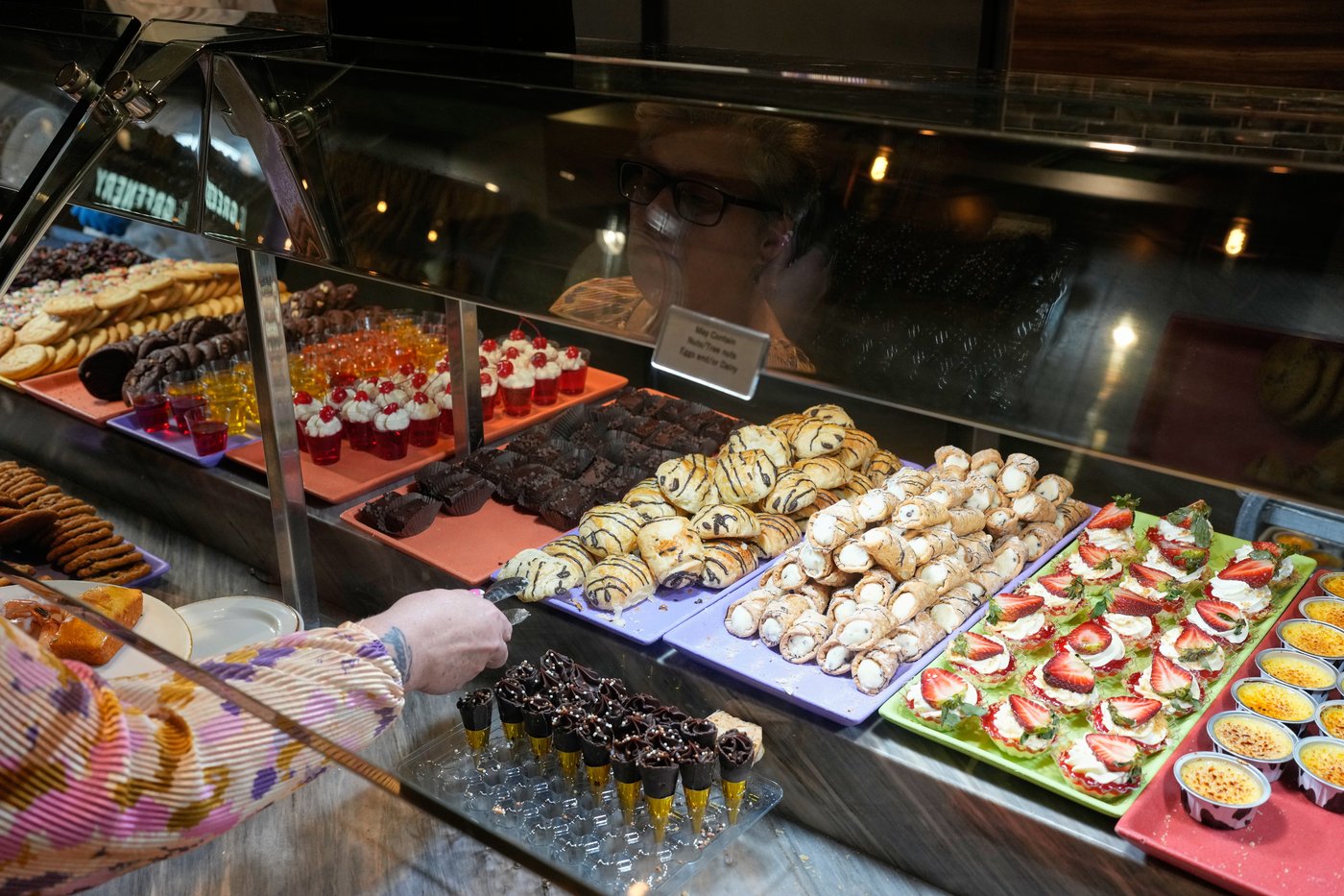 Gone are the days of the $1 buffet in Las Vegas. Now $175 buffets offer luxury dining | iNFOnews.ca