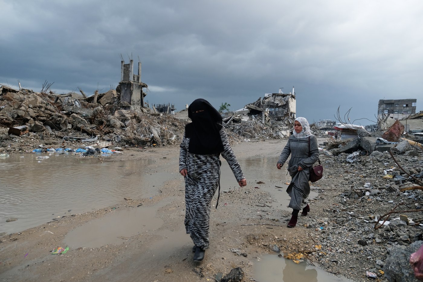 A winter storm chills Gaza and floods tent camps, exposing aid failures | iNFOnews.ca A winter storm chills Gaza and floods tent camps, exposing aid failures | iNFOnews.ca