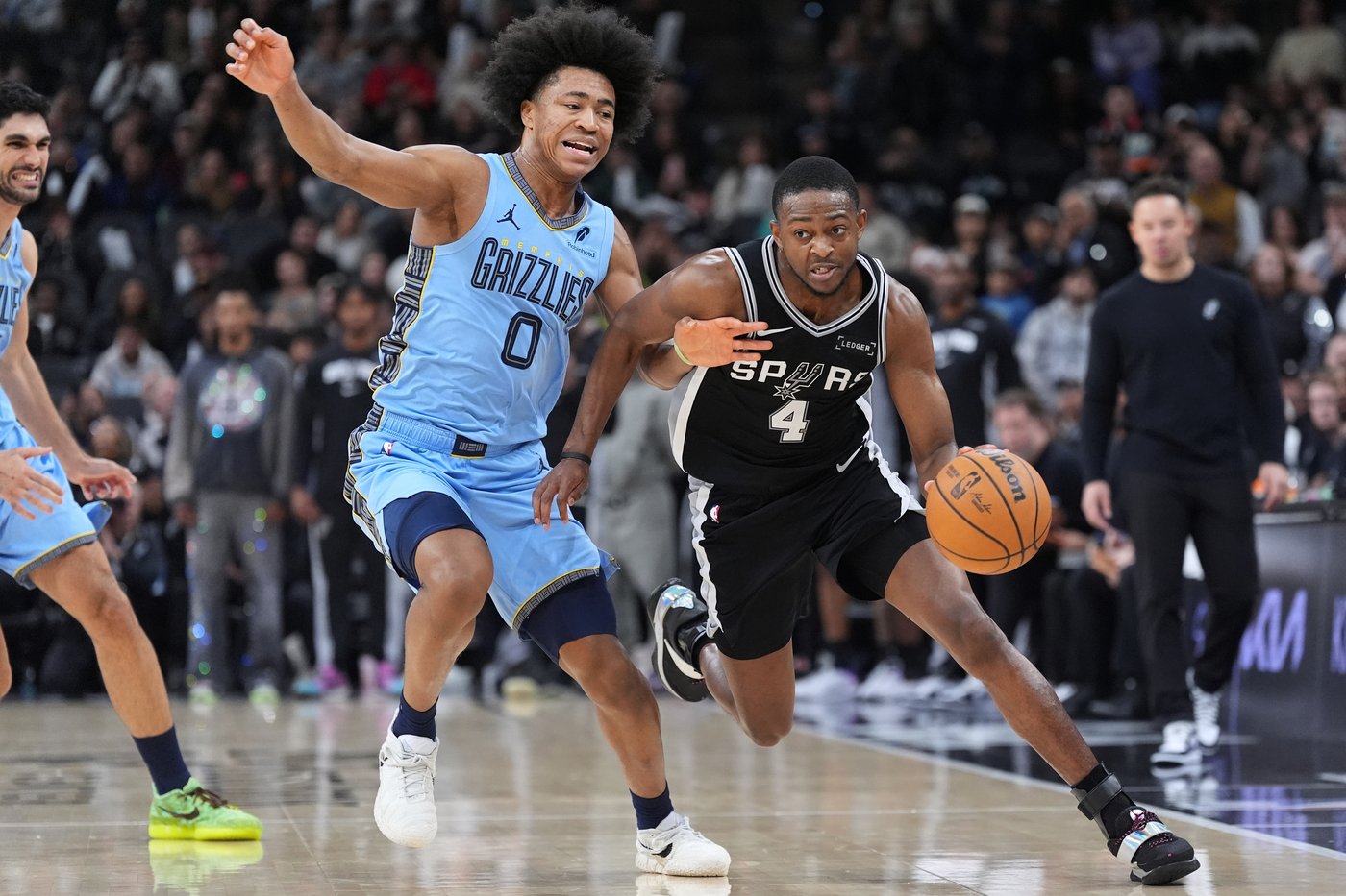 Harrison Barnes scores 31 points as the San Antonio Spurs beat the Memphis Grizzlies 126-119 | iNFOnews.ca Harrison Barnes scores 31 points as the San Antonio Spurs beat the Memphis Grizzlies 126-119 | iNFOnews.ca