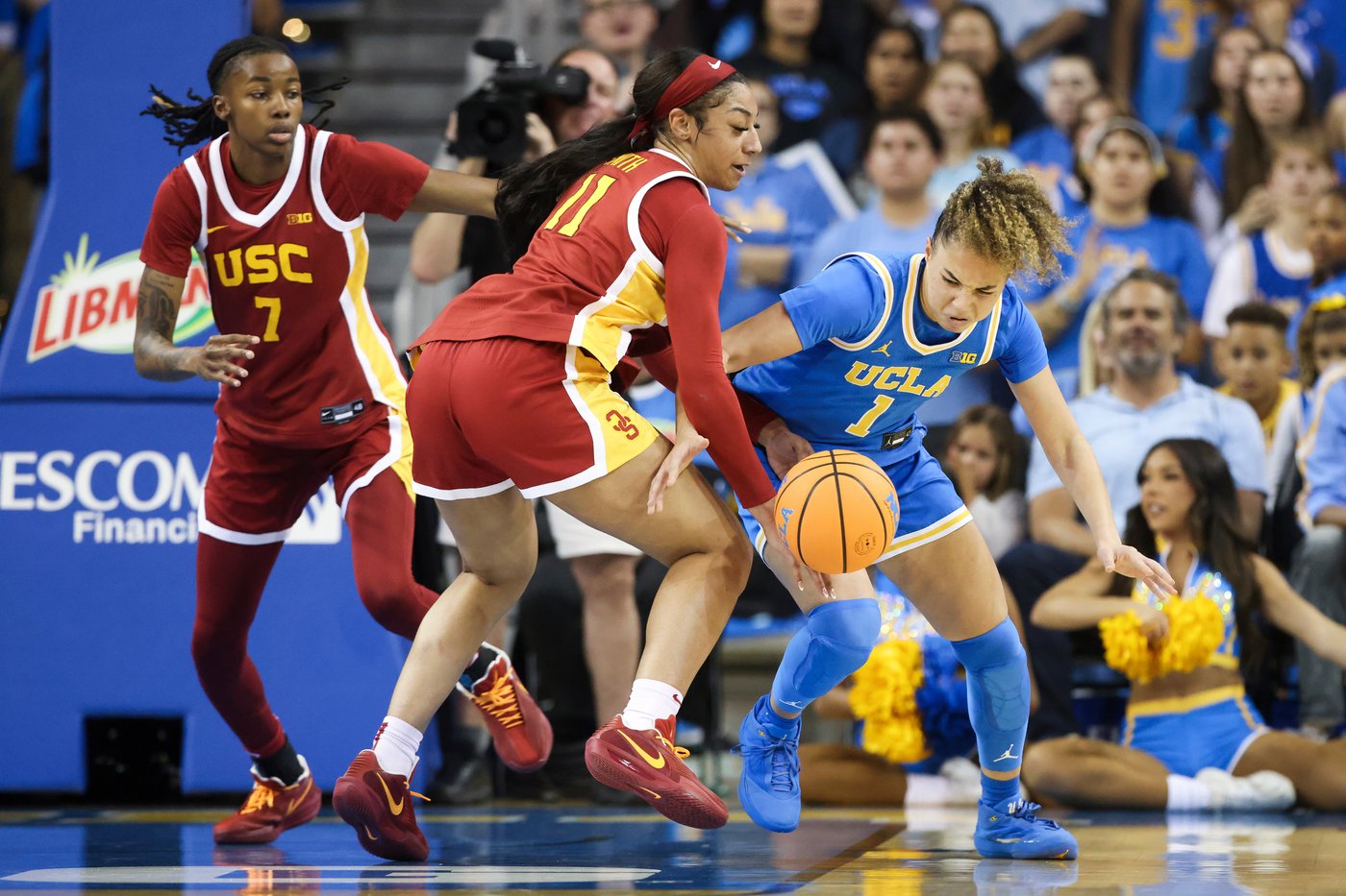 Lauren Betts' double-double leads No. 4 UCLA women to 80-46 rout of 17th-ranked USC | iNFOnews.ca