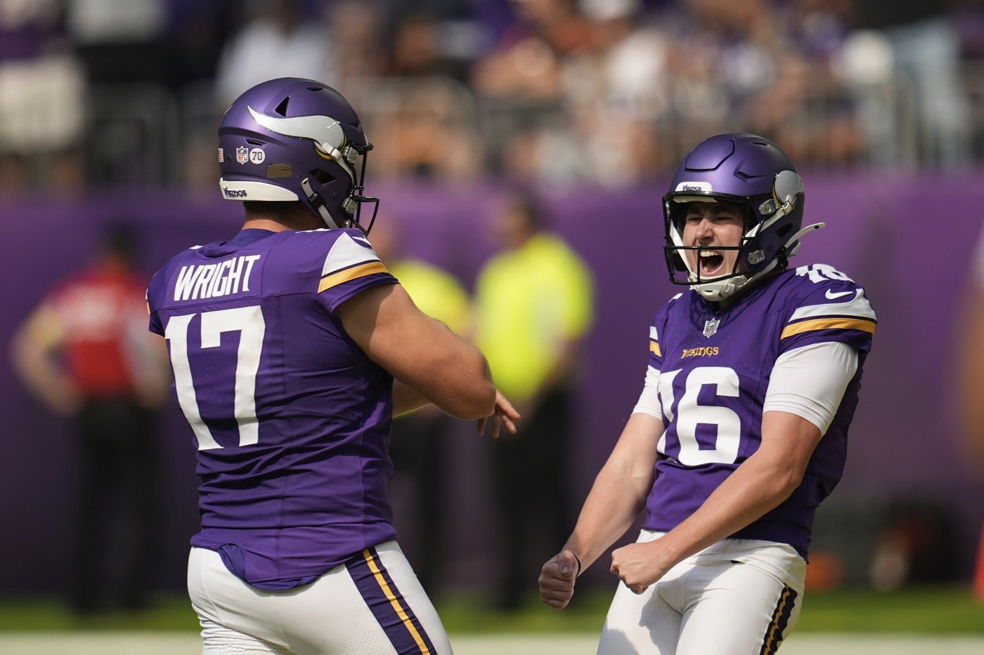 Vikings sail past bumbling Bengals 48-10 in Wentz's debut behind pair of TDs on D by Isaiah Rodgers | iNFOnews.ca