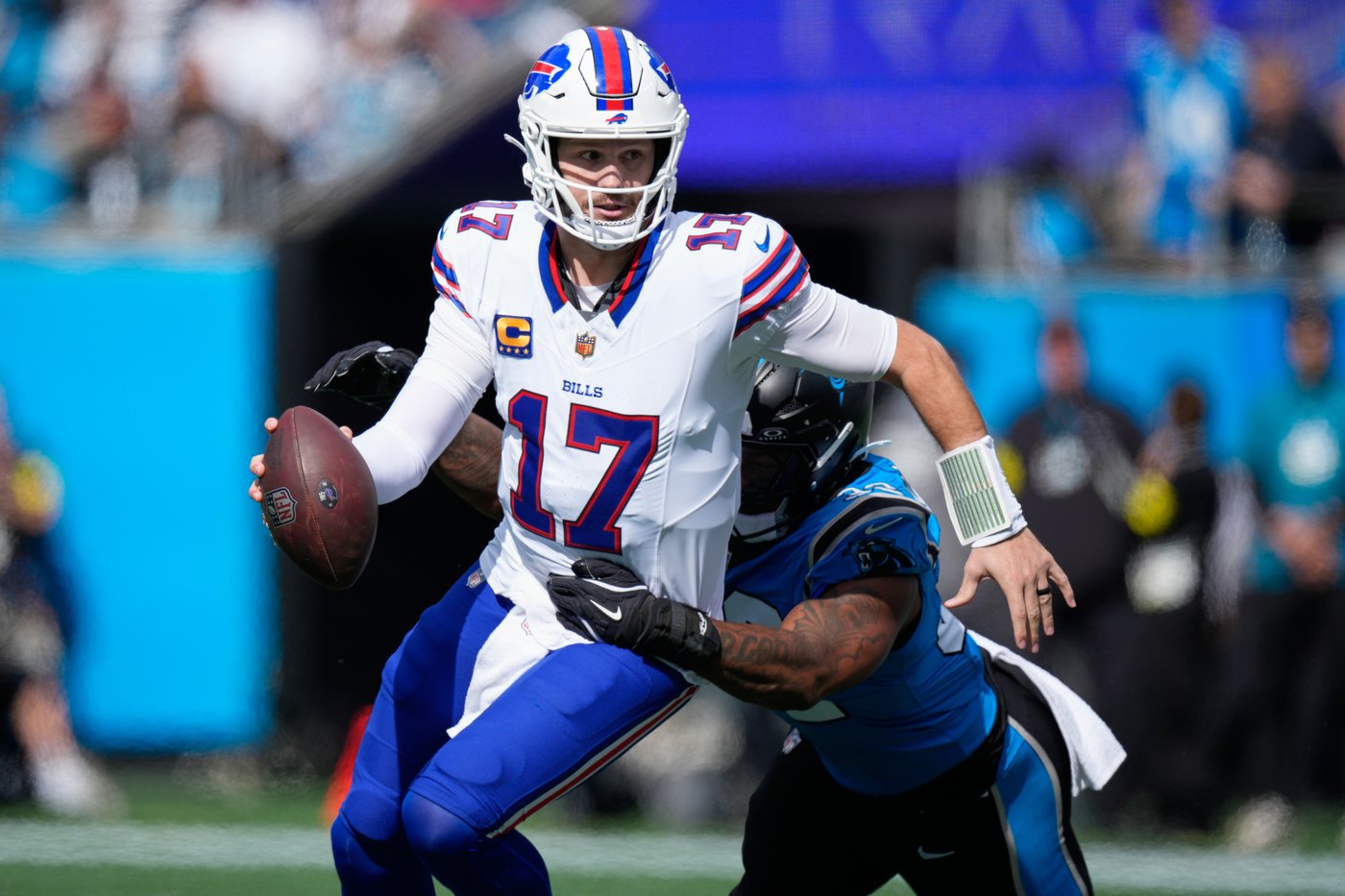 Cook's career day overshadows deficiencies in Bills' passing attack. DT Oliver out with torn bicep | iNFOnews.ca Cook's career day overshadows deficiencies in Bills' passing attack. DT Oliver out with torn bicep | iNFOnews.ca