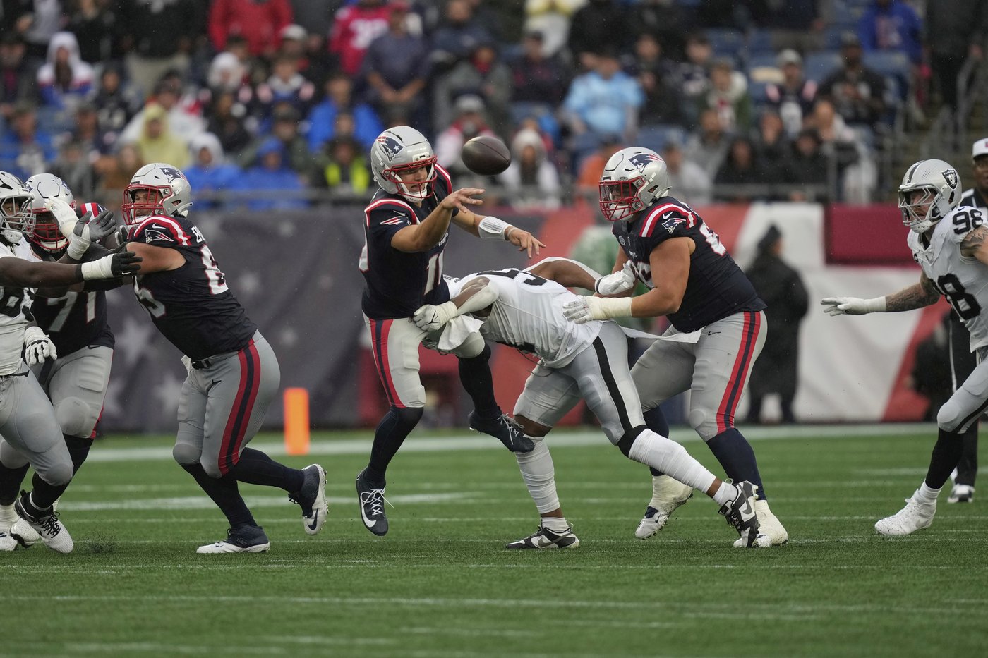 After dominating the Patriots, the Raiders' defense faces a test against the Chargers | iNFOnews.ca After dominating the Patriots, the Raiders' defense faces a test against the Chargers | iNFOnews.ca