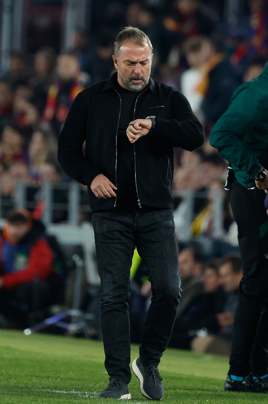 Flick downplays Yamal's reaction to late substitution in Barcelona's 2-1 win | iNFOnews.ca Flick downplays Yamal's reaction to late substitution in Barcelona's 2-1 win | iNFOnews.ca