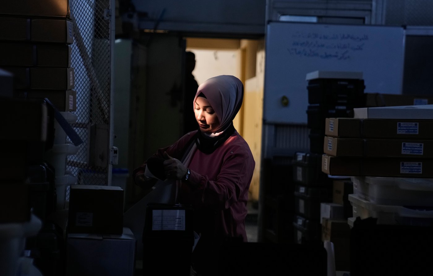 Photos show Iraqis voting in parliamentary election | iNFOnews.ca