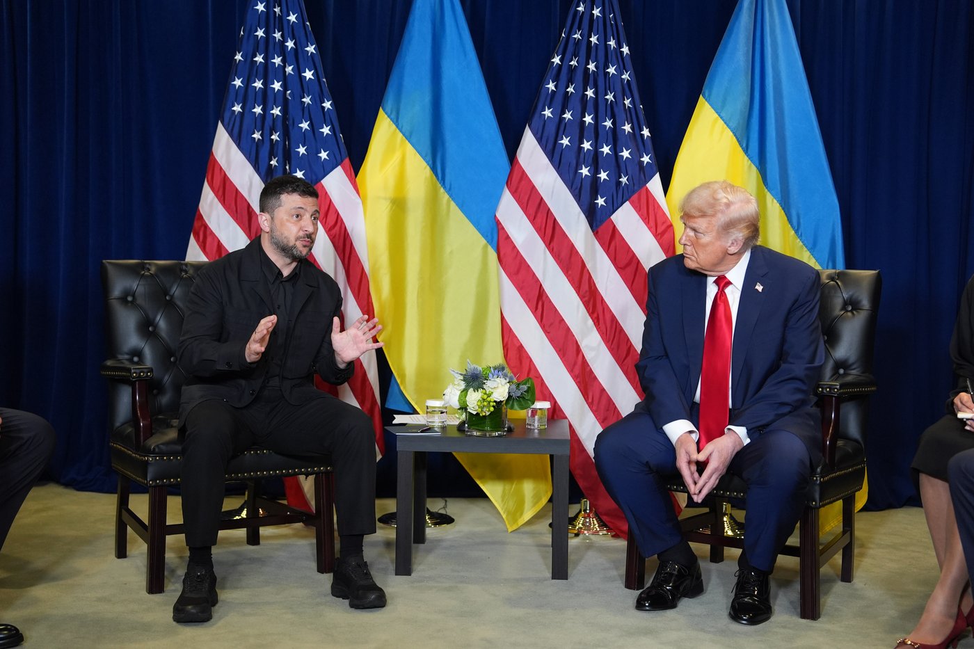 Ukrainians cautious after Trump shifts his stance, saying they can win the war against Russia | iNFOnews.ca Ukrainians cautious after Trump shifts his stance, saying they can win the war against Russia | iNFOnews.ca