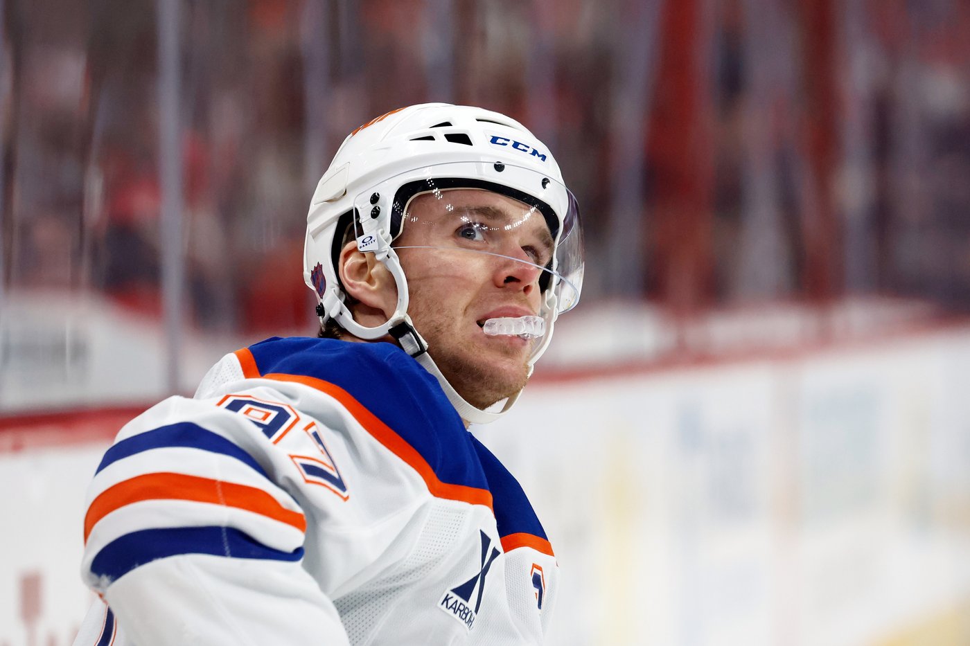 Draisaitl scores in OT to give Oilers 4-3 win against Hurricanes | iNFOnews.ca Draisaitl scores in OT to give Oilers 4-3 win against Hurricanes | iNFOnews.ca